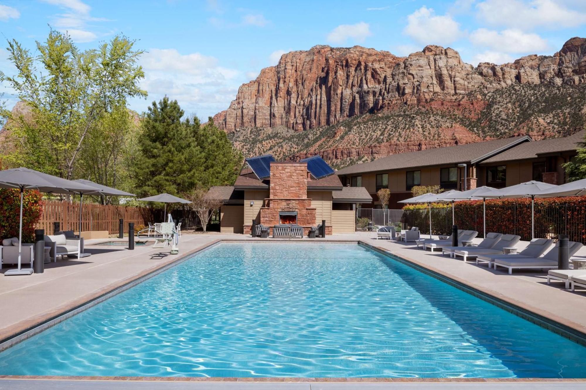 Hampton Inn & Suites Springdale/Zion National Park Exterior photo